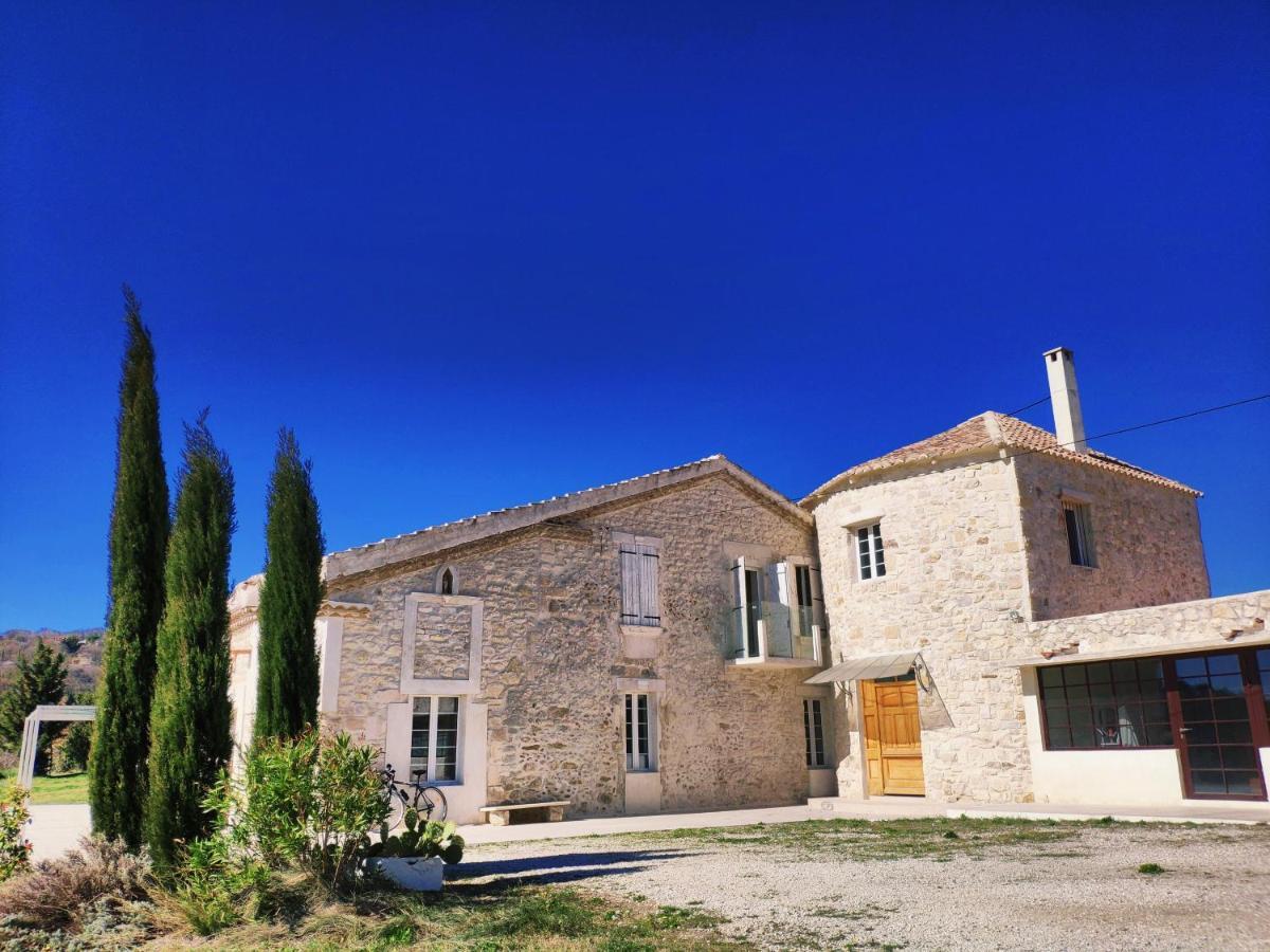 Superbe Chambre Avec Terrasse, Parking Prive, Jardin, Calme, Climatisation, 10 Mn Pont Du Gard #7 Appartement Rochefort-du-Gard Buitenkant foto