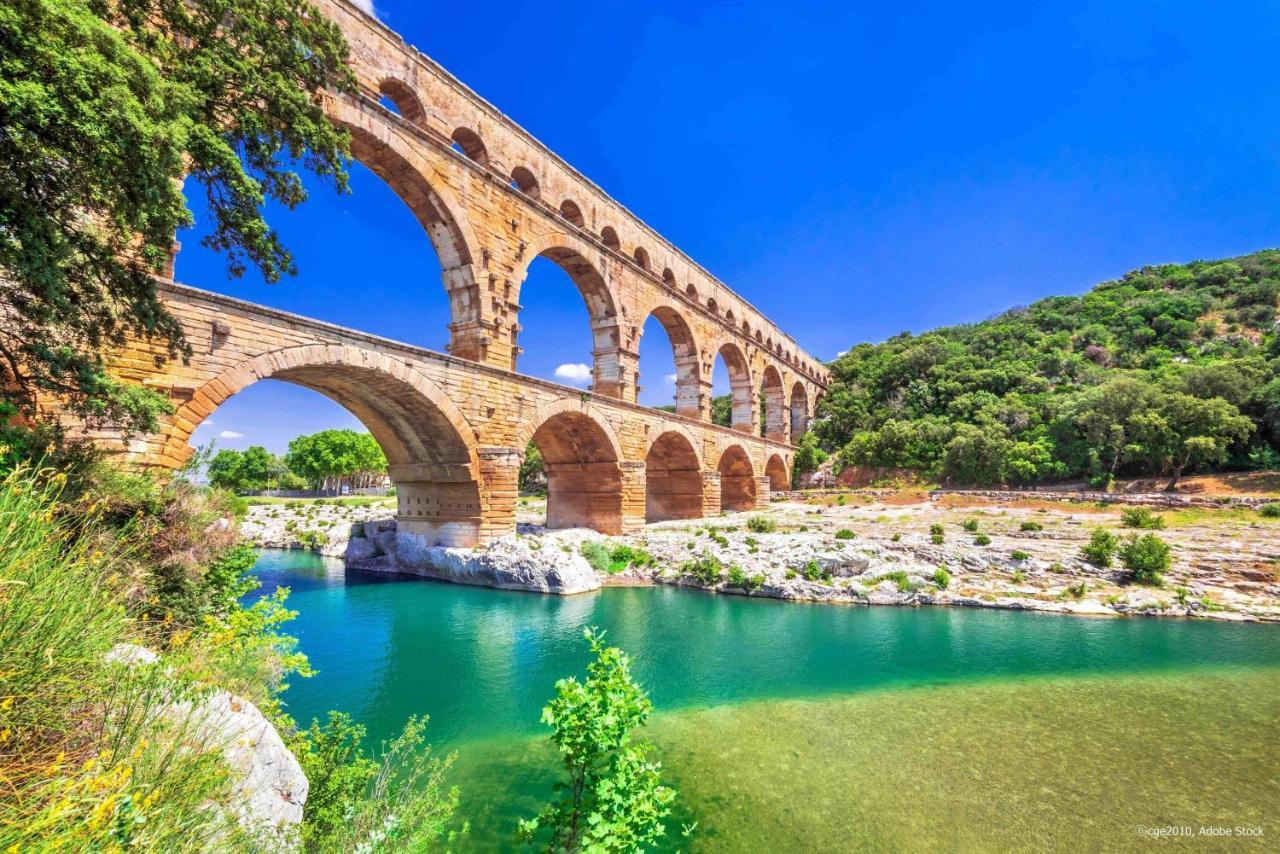 Superbe Chambre Avec Terrasse, Parking Prive, Jardin, Calme, Climatisation, 10 Mn Pont Du Gard #7 Appartement Rochefort-du-Gard Buitenkant foto